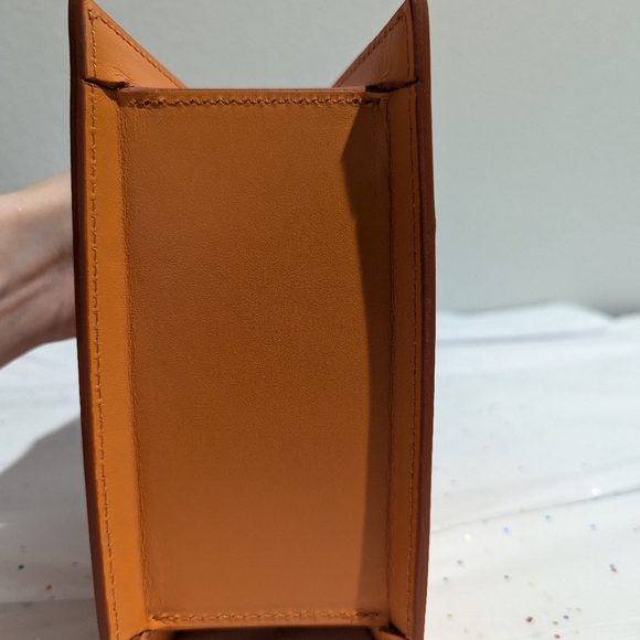 Jacquemus Le Chiquito Moyen Bag - Picture 12 of 16